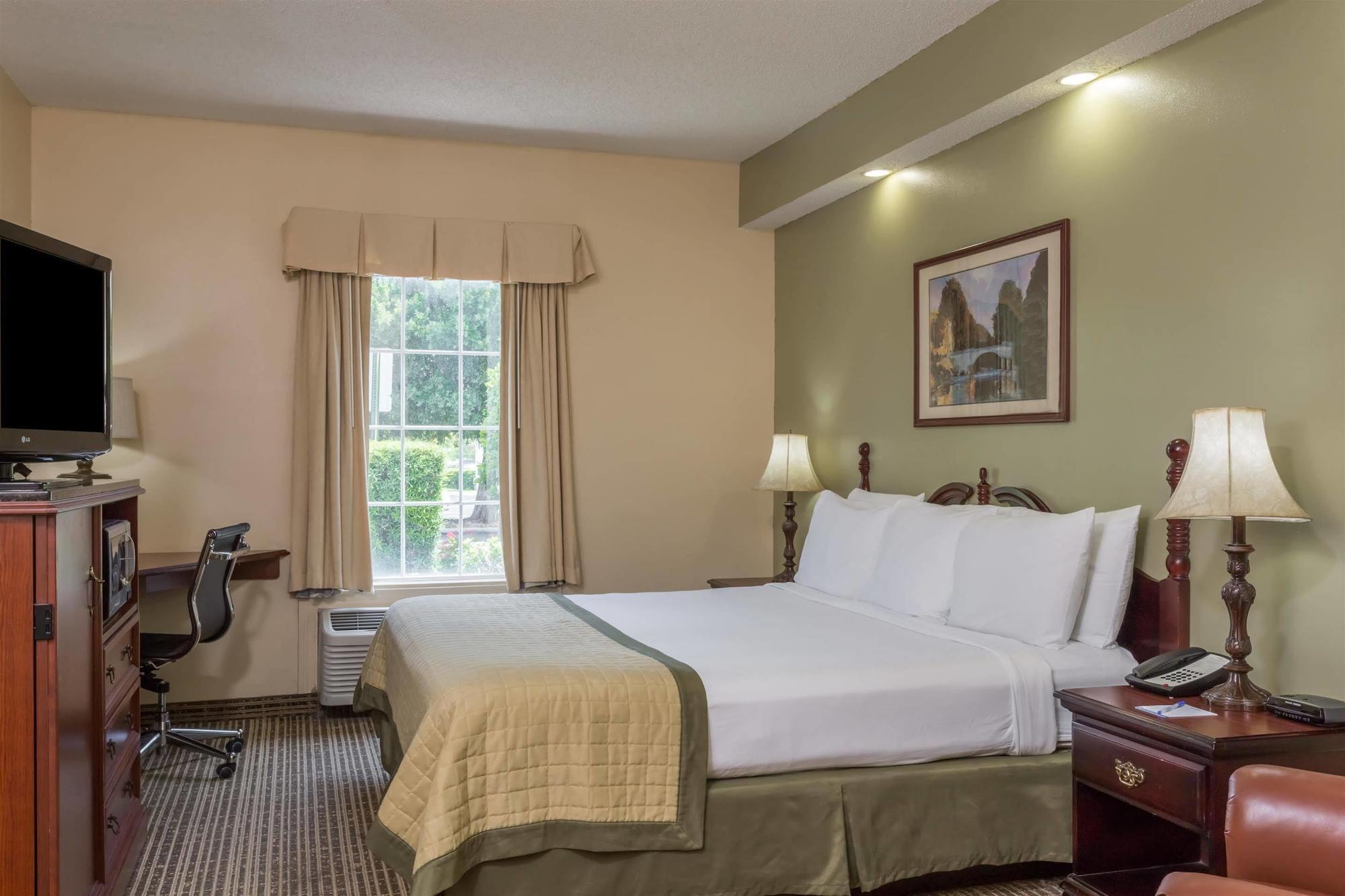 Baymont By Wyndham Lakeland Εξωτερικό φωτογραφία